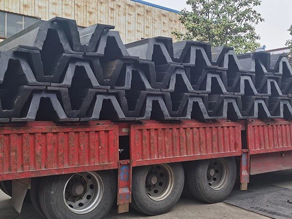 Arch Rubber Fender SA-A400x2500L